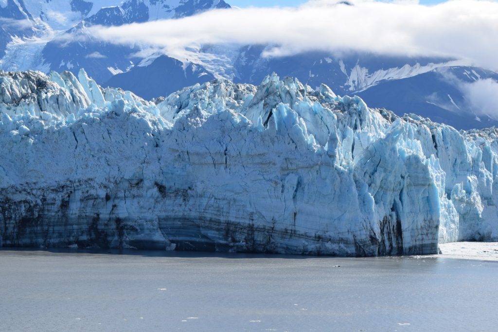 ice-wall-1438281237QUz