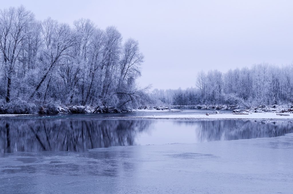 winter-river-1446838798rrt